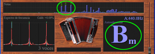 El afinador puede medir acordes que tienen tres notas