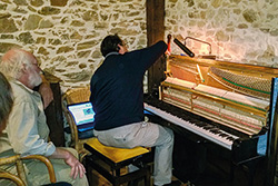 Ćwiczenie strojenia fortepianu